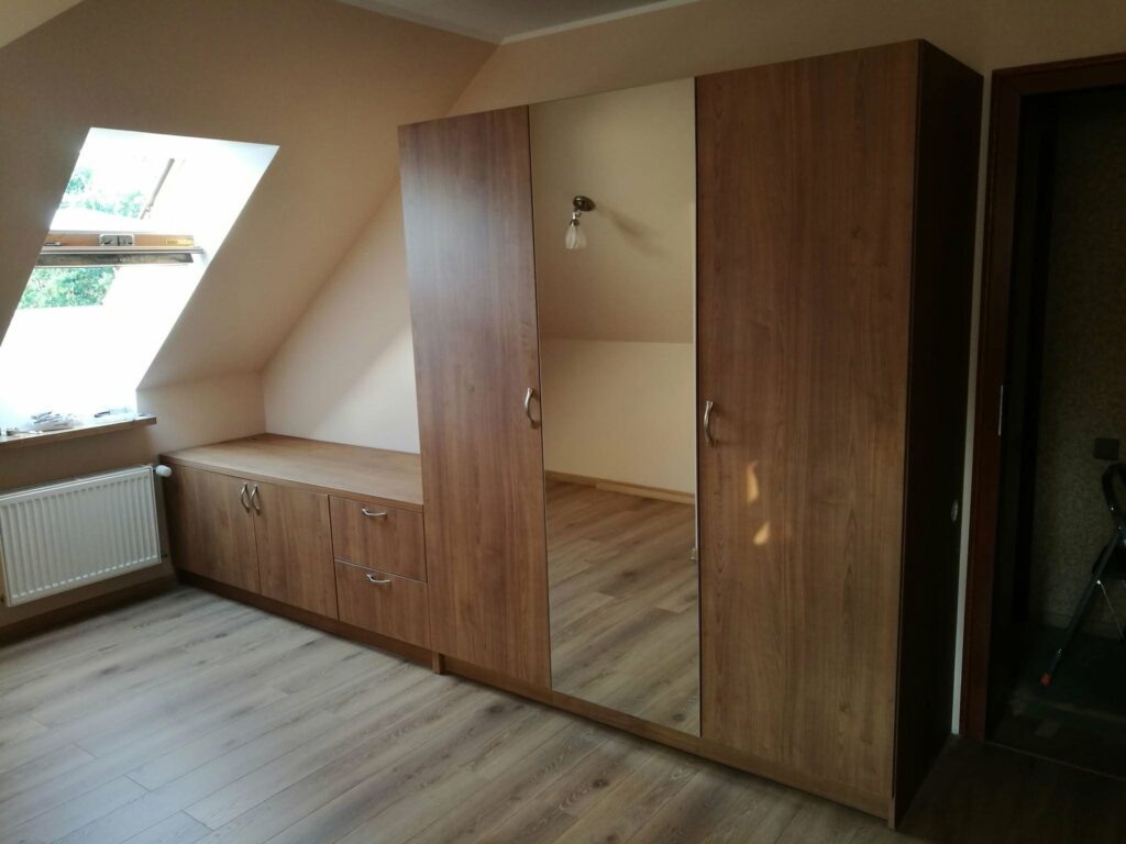 kleiderschrank nach mass schlafzimmer karstaedt