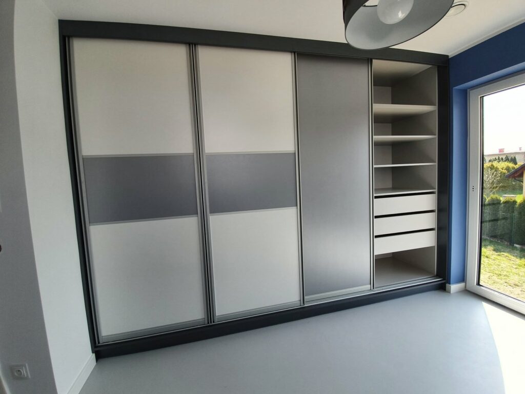 kleiderschrank nach mass schlafzimmer muldenhammer
