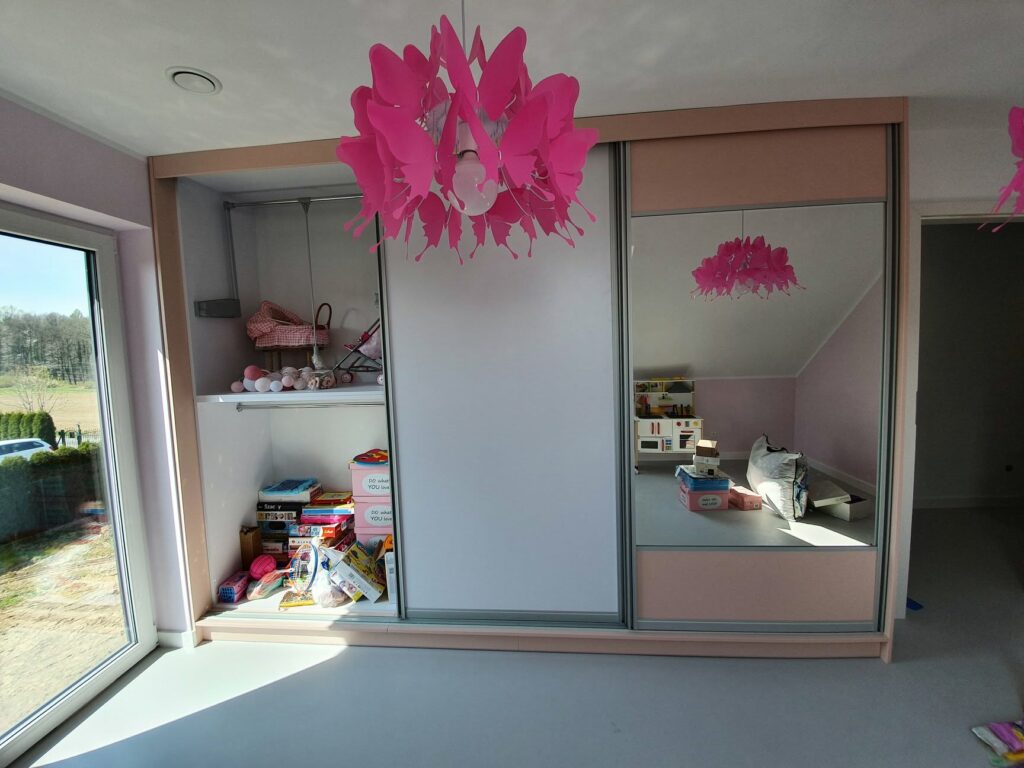 massgefertigter kleiderschrank markranstaedt