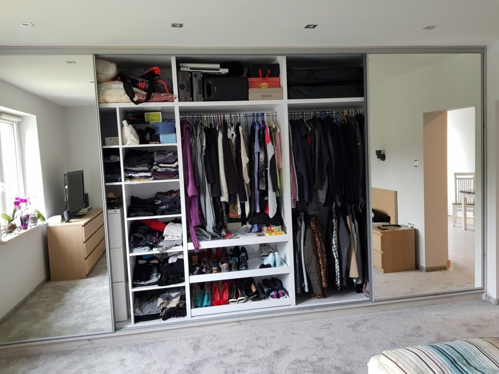 massgefertigter kleiderschrank torgau