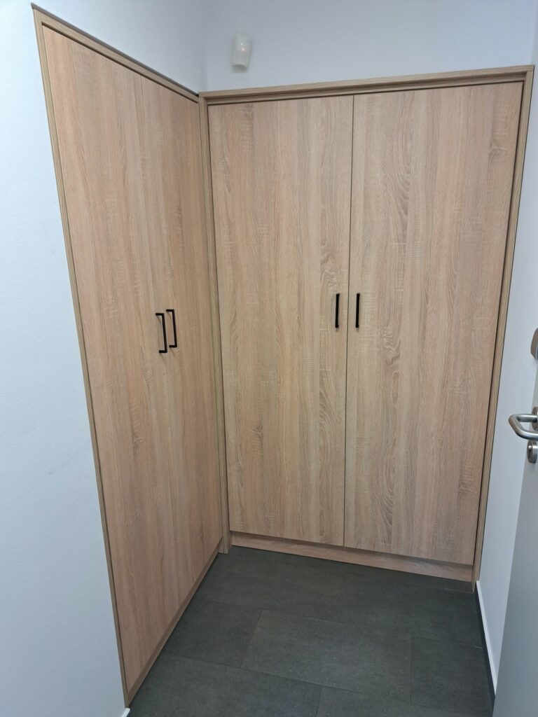 massgefertigter kleiderschrank vetschau spreewald