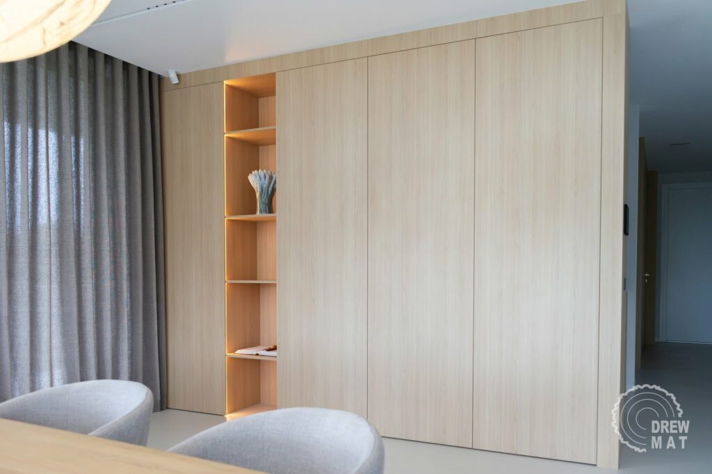 schrank nach mass mit spiegel boxberg o l