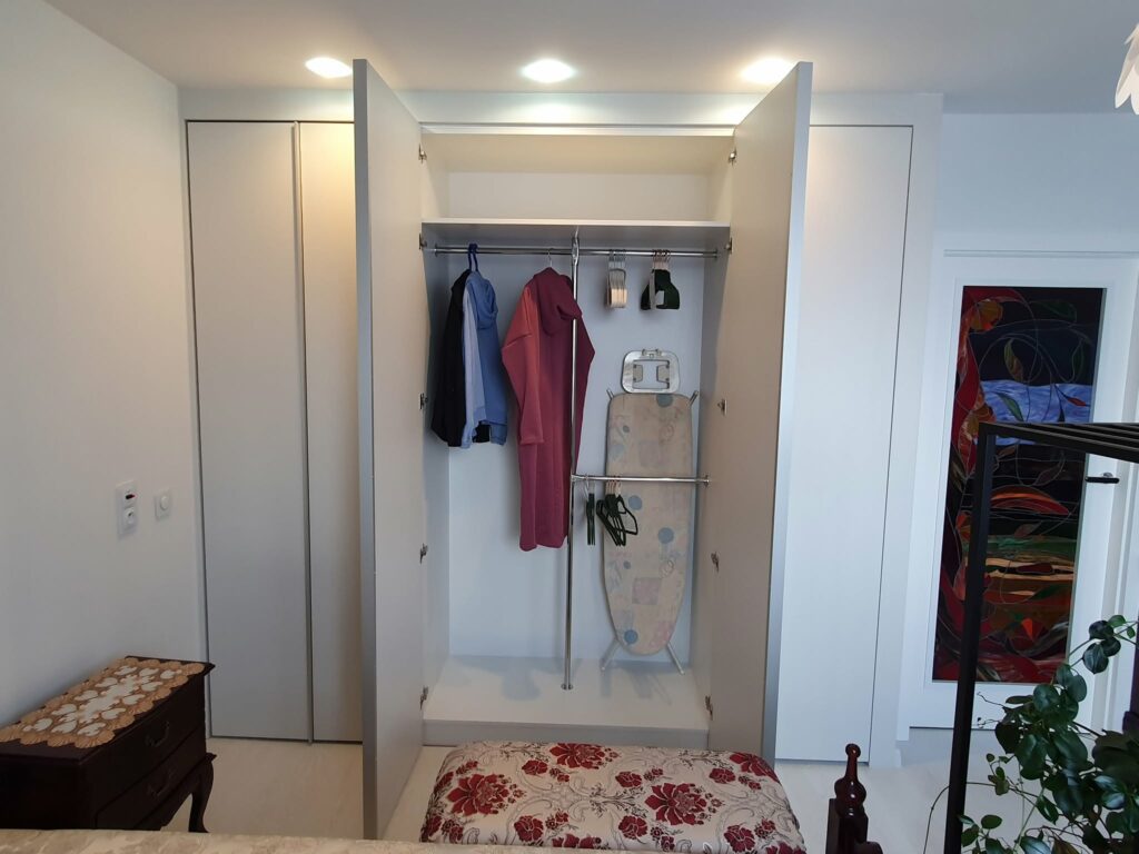 schrank nach mass mit spiegel potsdam