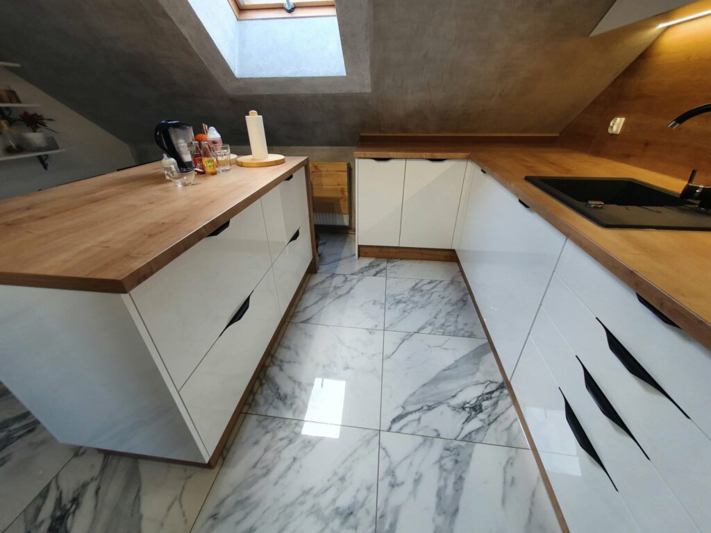 schrank unter der treppe zerbst anhalt